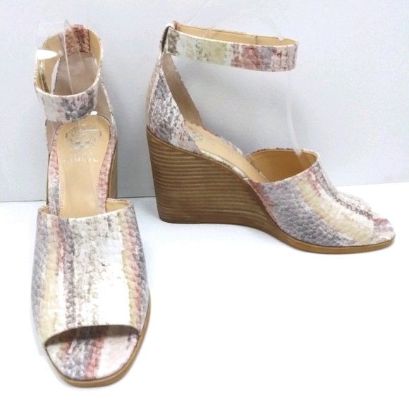 Vince Camuto Shoes - VINCE CAMUTO Deedriana Printed Leather Wooden Wedge Sandals NWOT